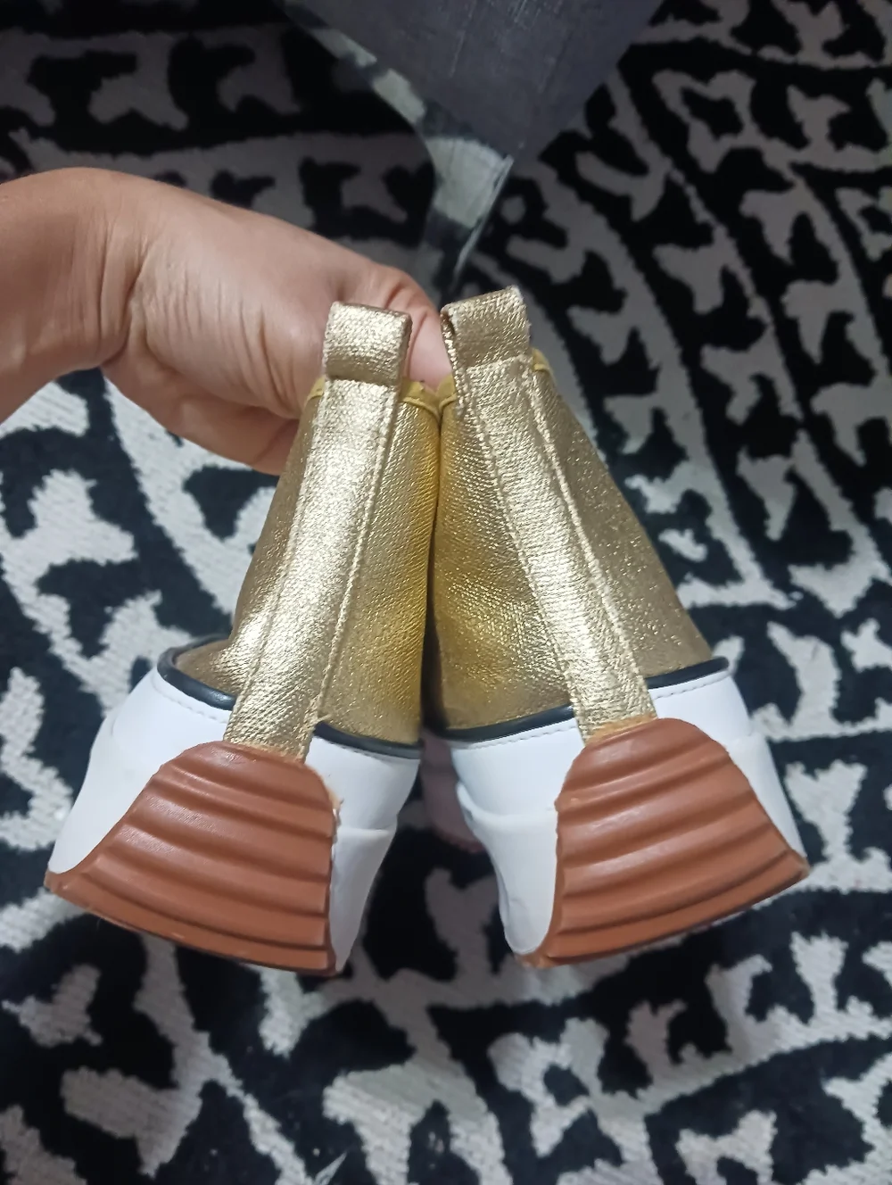 Rouge Women Gold Metallic High Top Sneakers